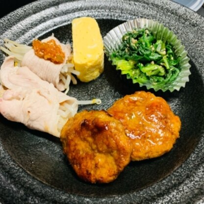 他のも写ってますが…汗
美味しく出来ました(^^)
普段、もやしをあまり食べない子供も、食べてくれました⭐︎